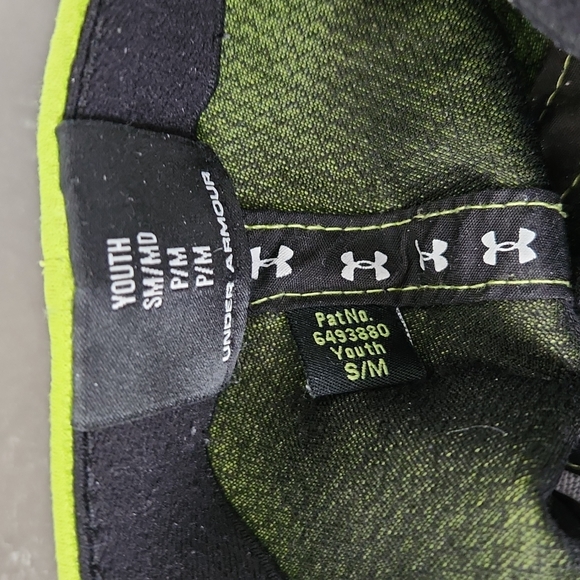 Under armour hat - Picture 4 of 5